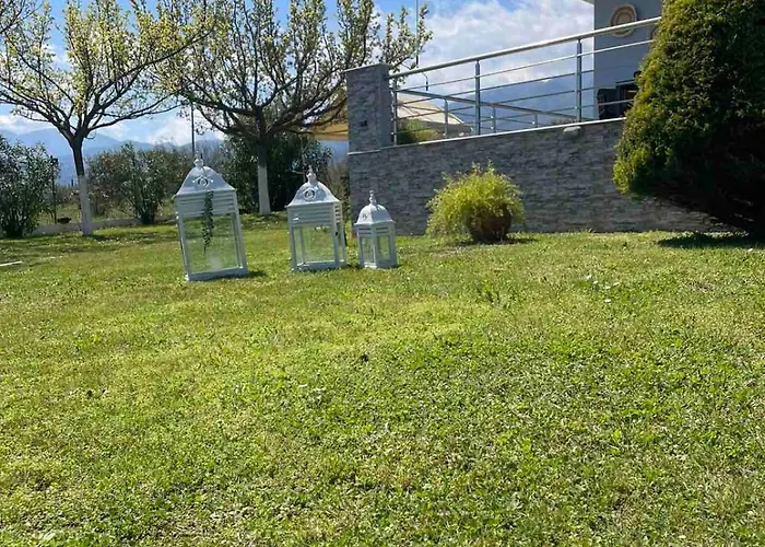 Plaka Luxury Villa