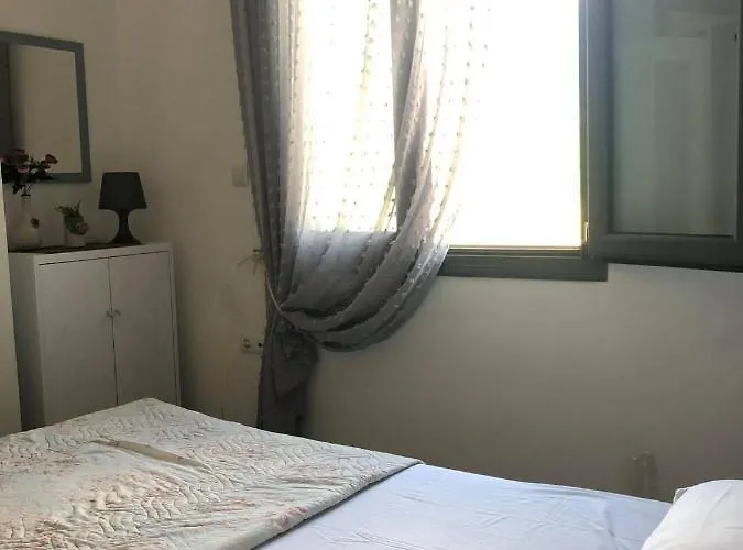 Plaka Luxury Villa *