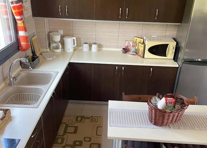 Plaka Luxury Villa *