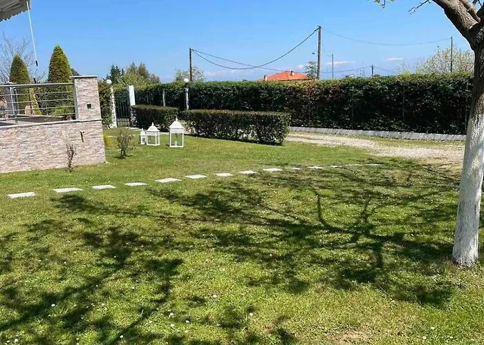 Plaka Luxury Villa *